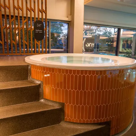 Ring بيت شباب تالين