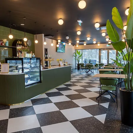 بيت شباب Ring *