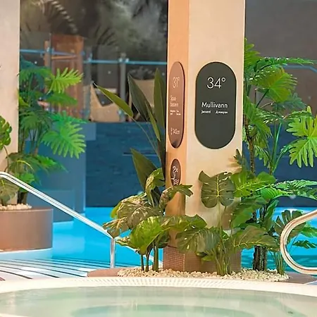 Hostel Ring